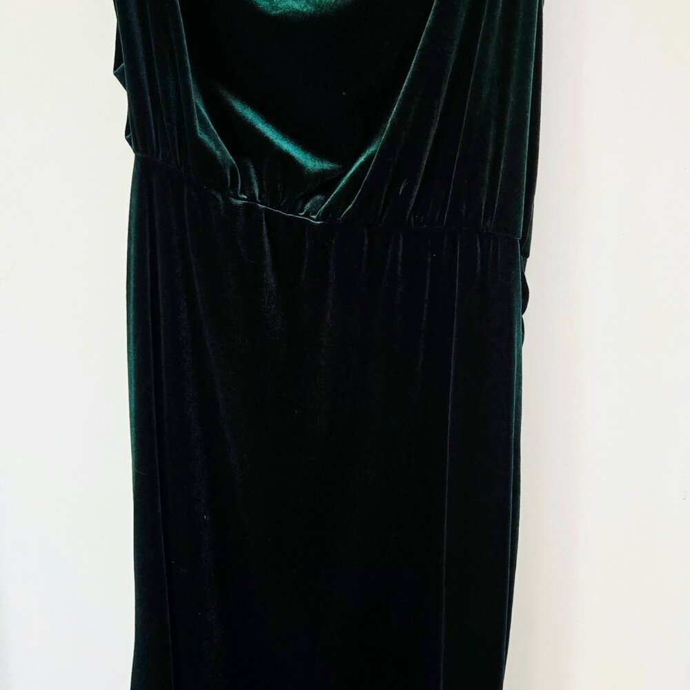 3 For 55 👍🫶 Vintage Green Velvet Asymmetrical Dress – Polyester, Sleeveless - Picture 8 of 9